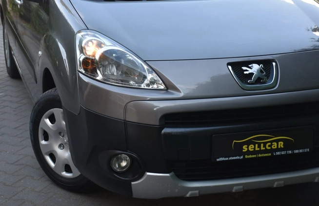 Peugeot Partner cena 25999 przebieg: 179206, rok produkcji 2011 z Darłowo małe 781